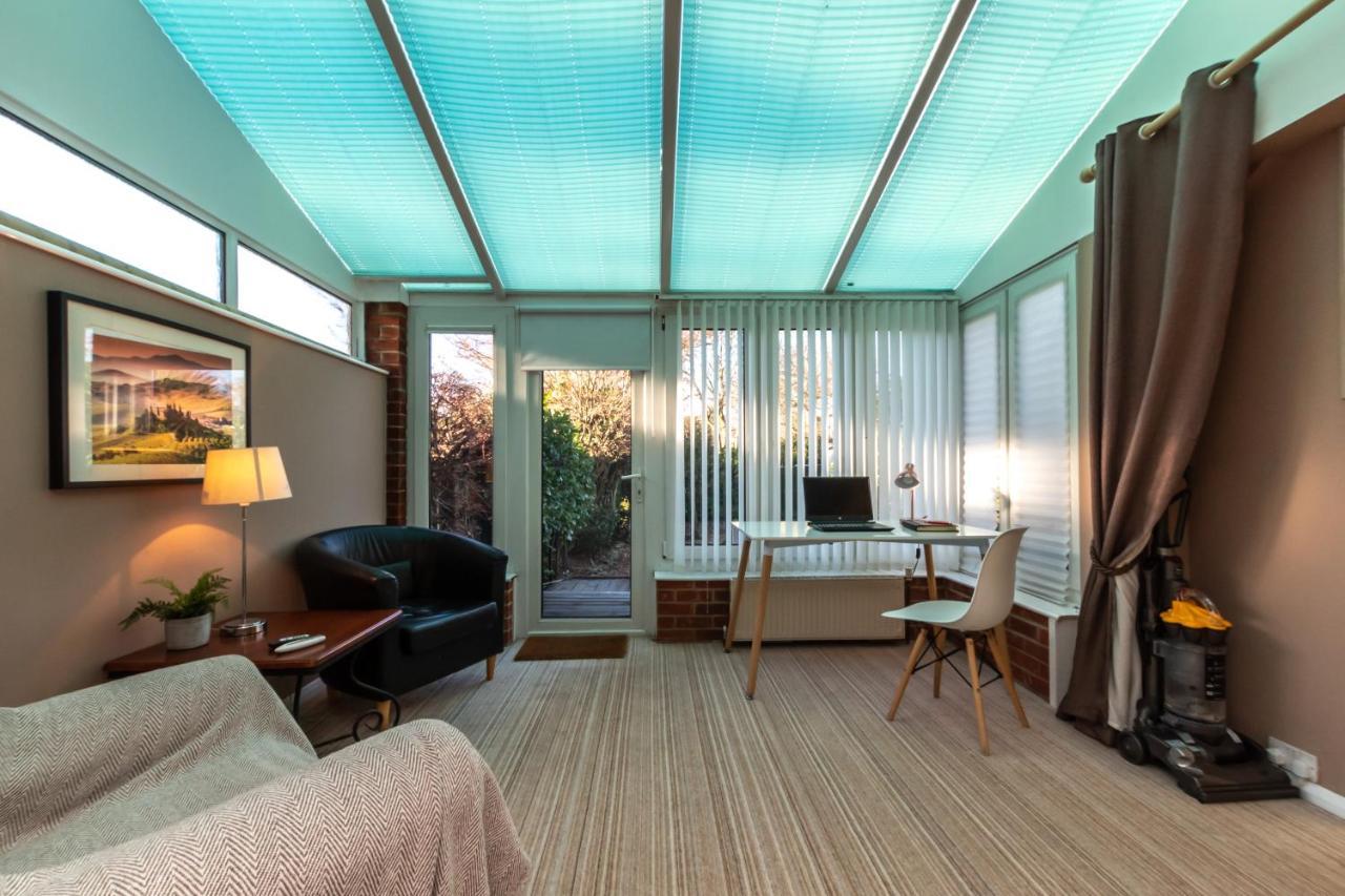 Cheerful 3-Bedroom Douglas House With Patio Southampton Eksteriør bilde