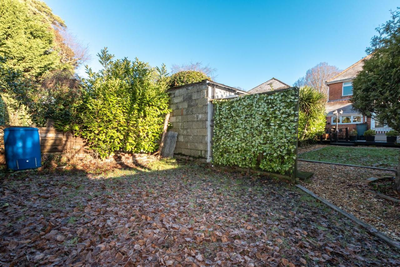 Cheerful 3-Bedroom Douglas House With Patio Southampton Eksteriør bilde