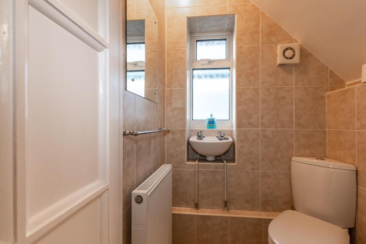 Cheerful 3-Bedroom Douglas House With Patio Southampton Eksteriør bilde