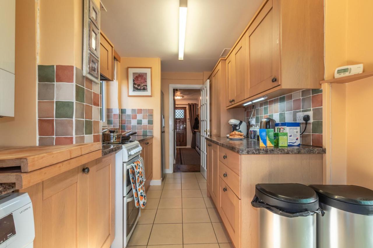 Cheerful 3-Bedroom Douglas House With Patio Southampton Eksteriør bilde